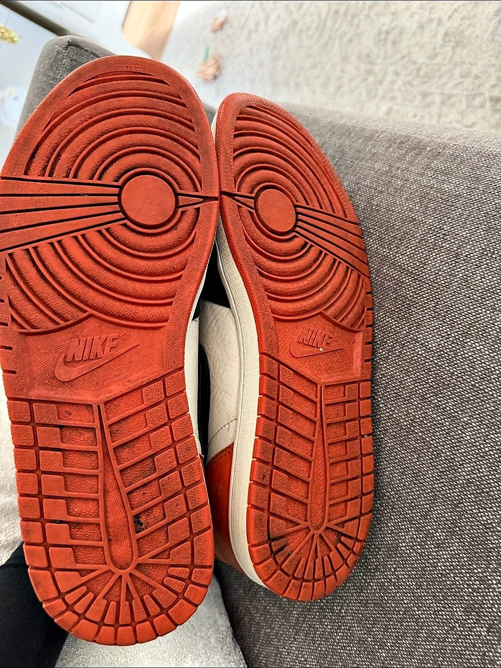 Nike Air Jordan 1 Retro High OG Shattered Backboard Sneakers Orange & Black - Picture 5 of 5